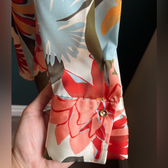Zara Floral Satin Effect Blouse- Size Medium - Picture 4 of 5